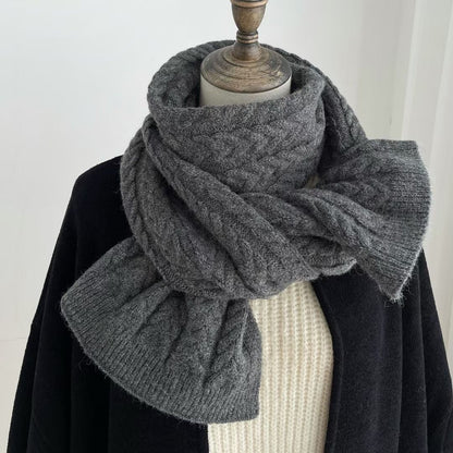 Écharpe en maille torsadée gris anthracite